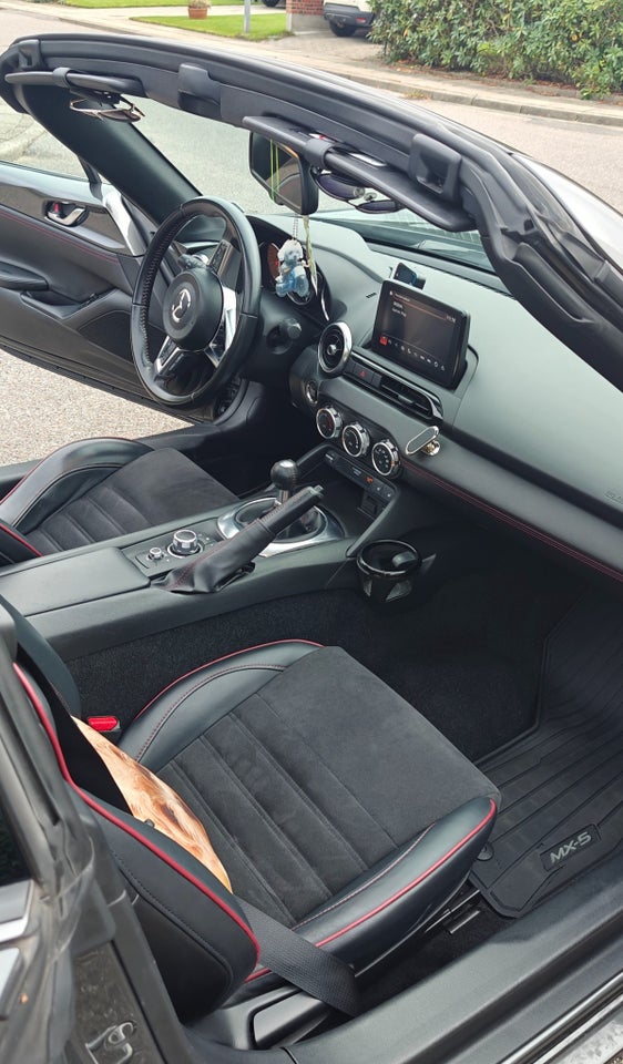 Mazda MX-5 2,0 SkyActiv-G 160 RF Sport 2d