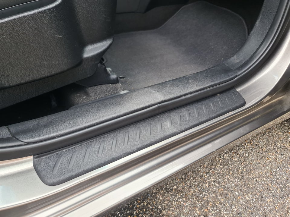 Kia Carens 1,7 CRDi 115 Style 7prs 5d