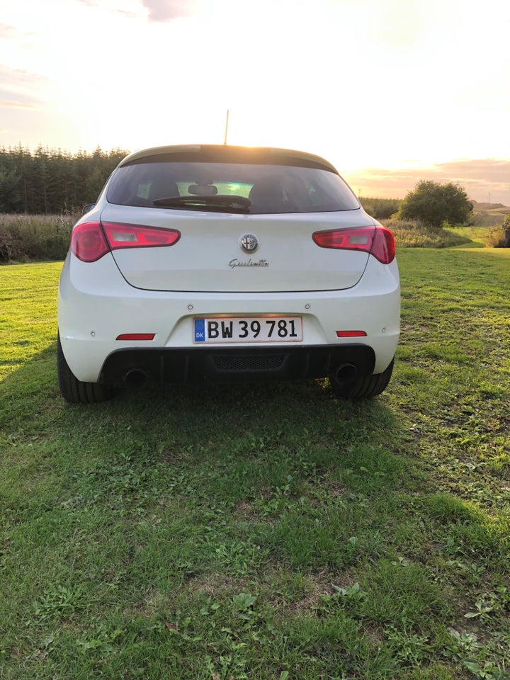 Alfa Romeo Giulietta 1,75 TBi Quadrifoglio Verde 5d