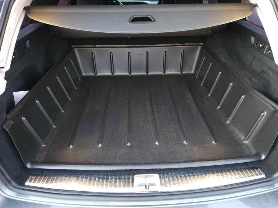 Mercedes E220 d 2,0 Exclusive stc. aut. 5d