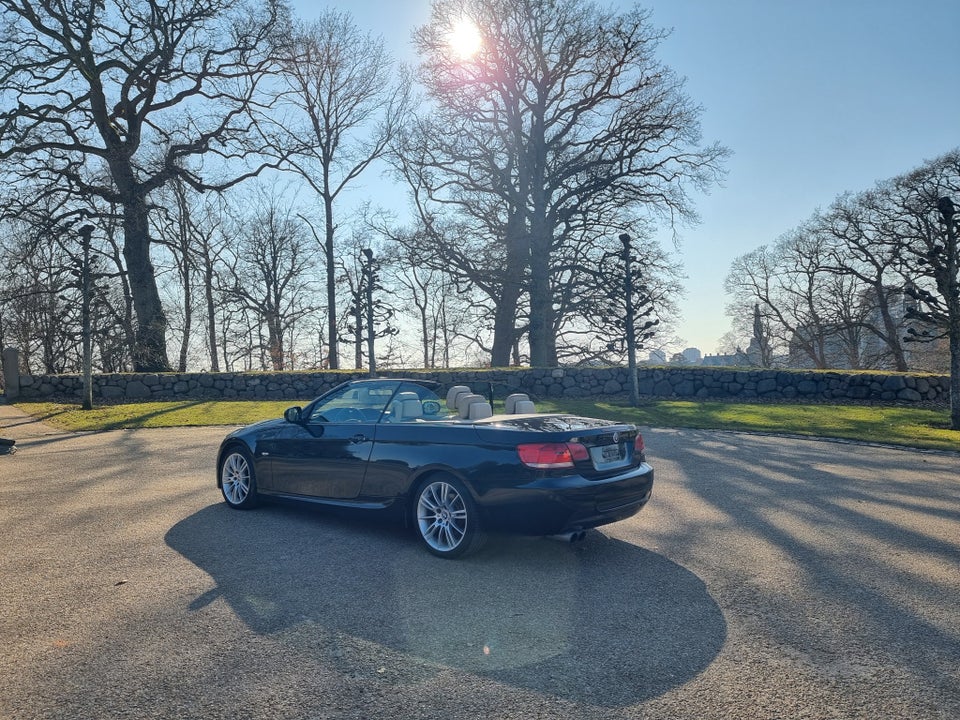 BMW 325i 3,0 Cabriolet Steptr. 2d