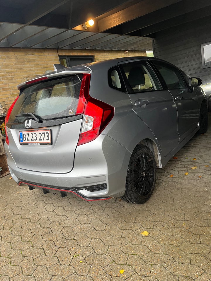 Honda Jazz 1,5 i-VTEC Dynamic CVT 5d