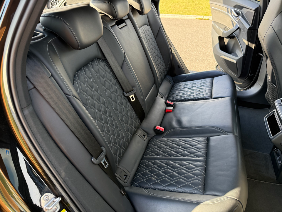 Audi e-tron 55 S-line quattro 5d