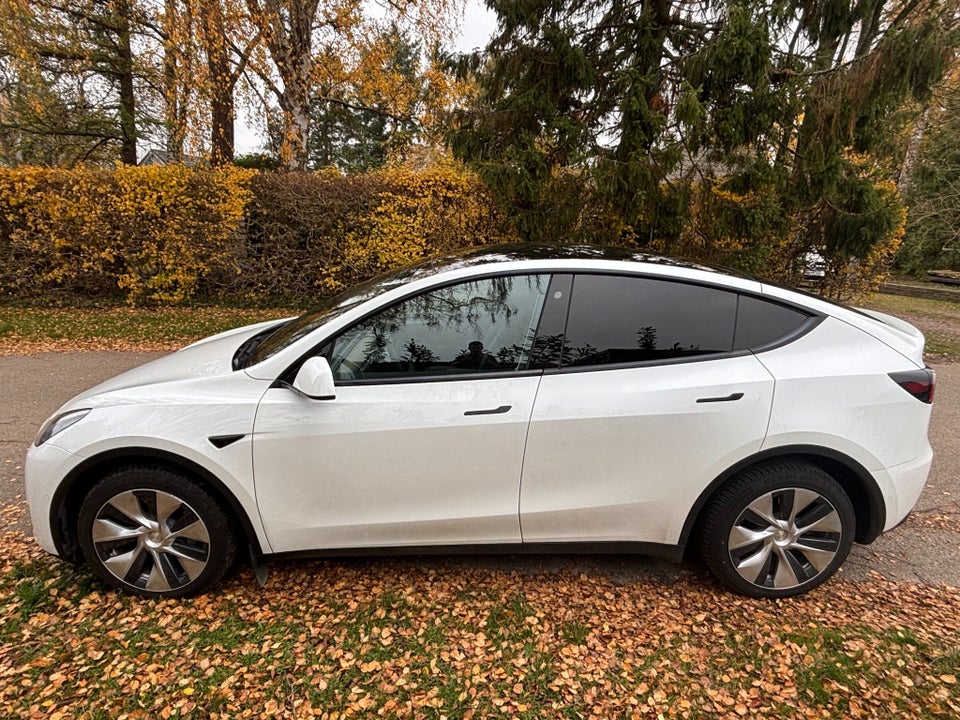 Tesla Model Y Long Range AWD 5d