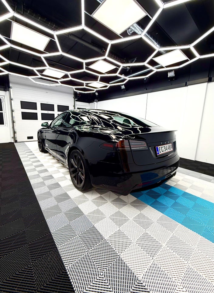 Tesla Model S Plaid AWD 5d
