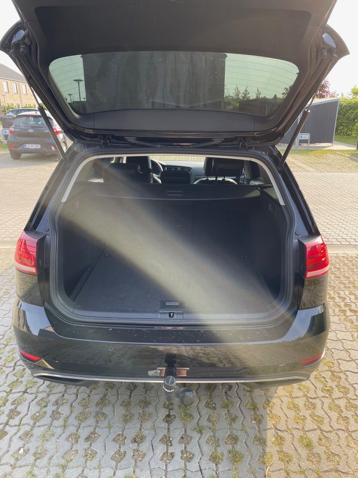 VW Golf VII 1,6 TDi 115 IQ.Drive Variant DSG 5d