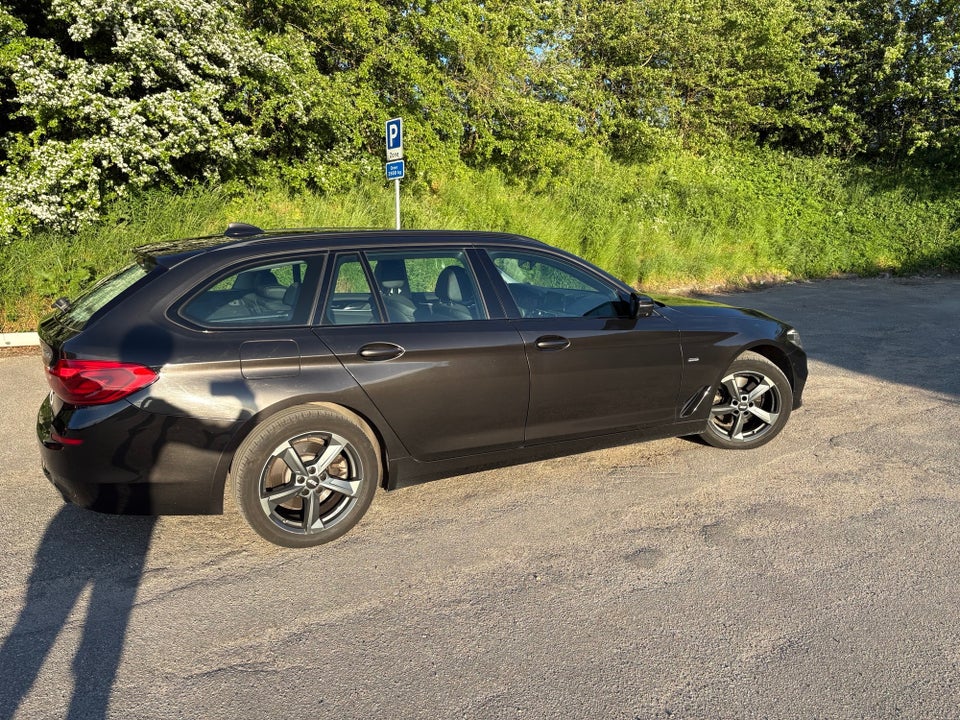 BMW 520d 2,0 Touring Sport Line aut. 5d
