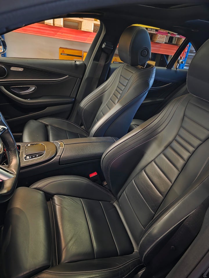 Mercedes E300 de 2,0 AMG Line aut. 4d