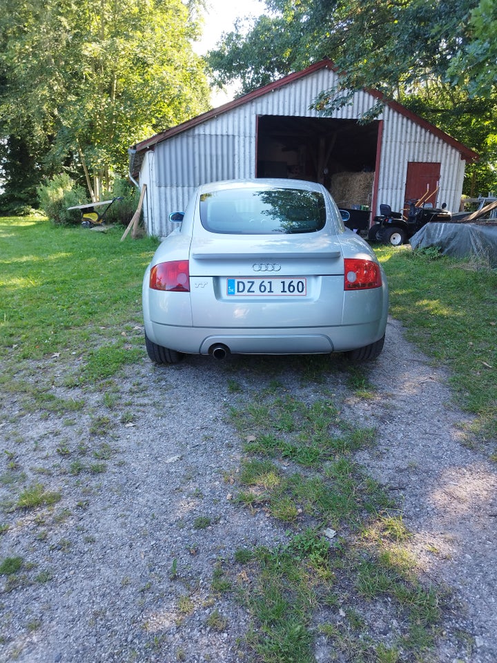 Audi TT 1,8 T 180 Coupé 2d