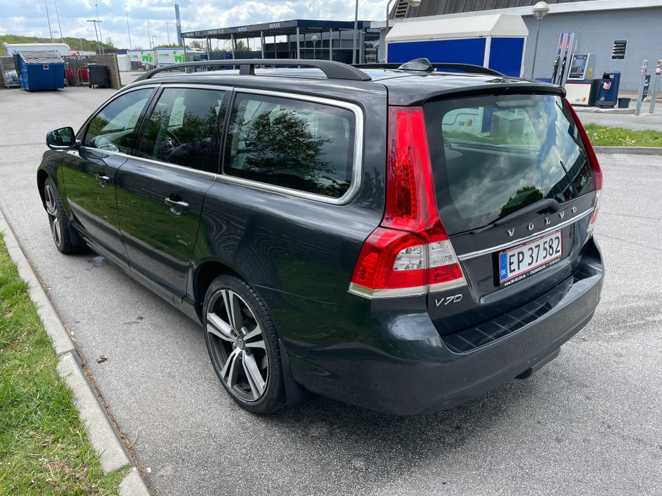 Volvo V70 2,0 T4 190 Momentum aut. 5d