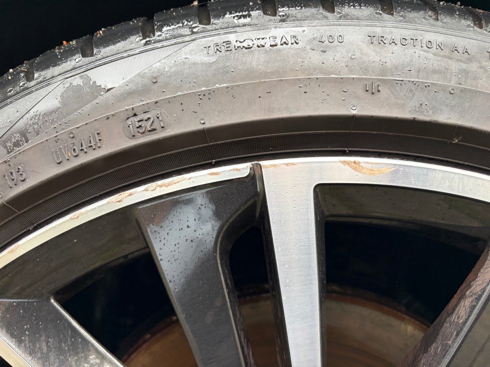 Skoda Enyaq 80x iV Founders Edition 5d