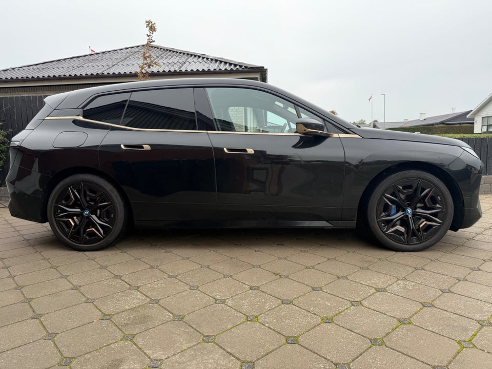 BMW iX xDrive40 Sport 5d