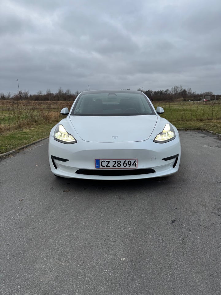 Tesla Model 3 Long Range AWD 4d