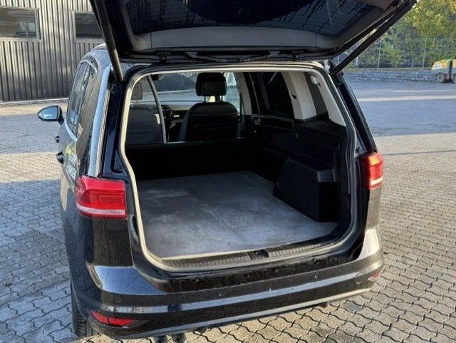 VW Touran 2,0 TDi 150 Highline DSG Van 5d