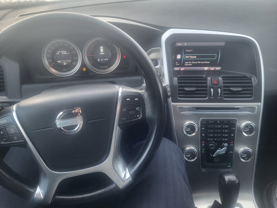 Volvo XC60 2,4 D3 163 Summum aut. AWD 5d