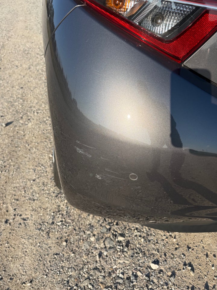 Peugeot 208 1,2 PureTech 82 Style 5d