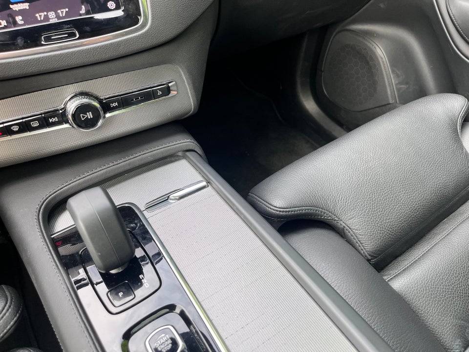 Volvo XC90 2,0 T8 ReCharge Ultimate Bright aut. AWD 7prs 5d