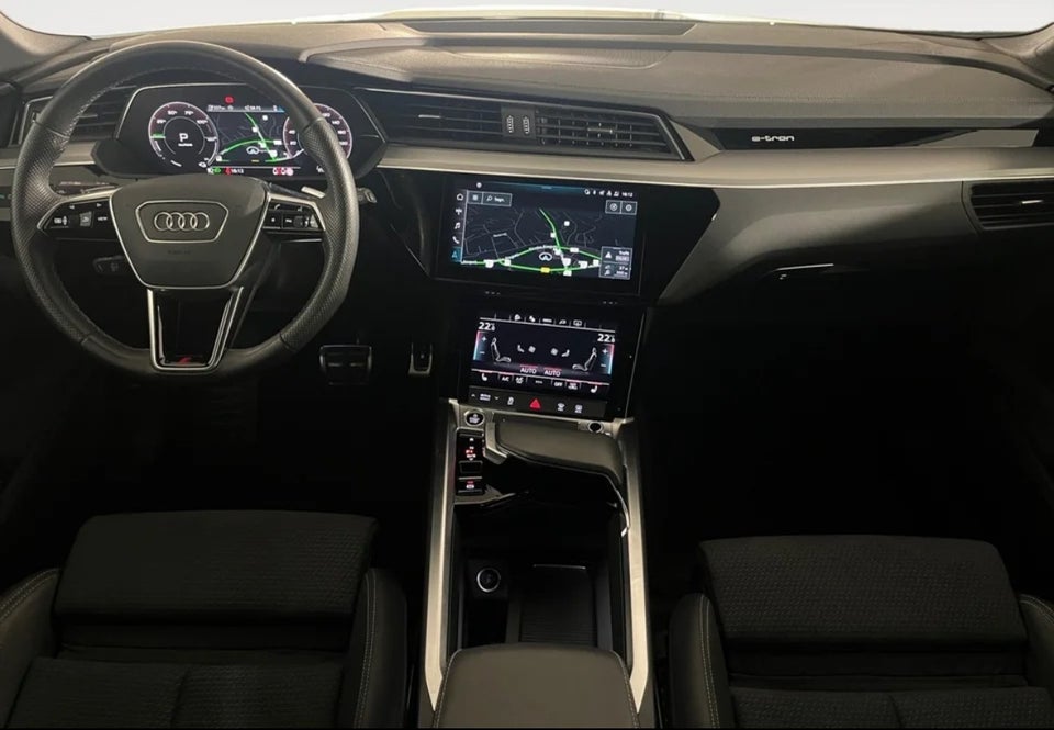 Audi Q8 e-tron 50 S-line Sportback quattro 5d