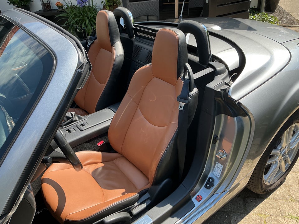 Mazda MX-5 1,8 Roadster 2d