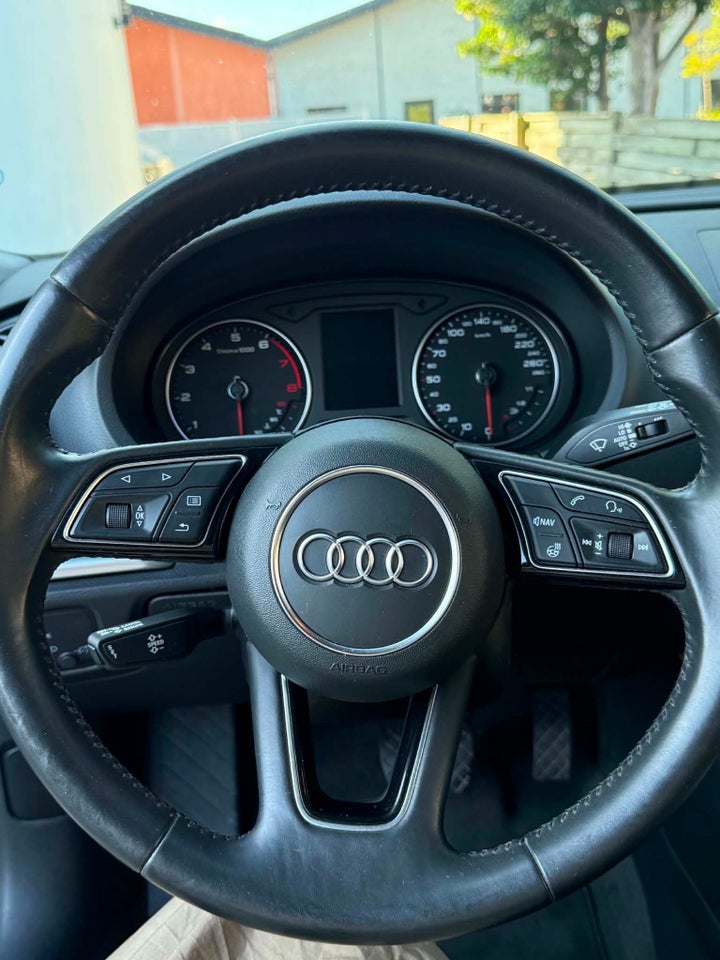 Audi A3 35 TFSi S-line Sportback S-tr. 5d