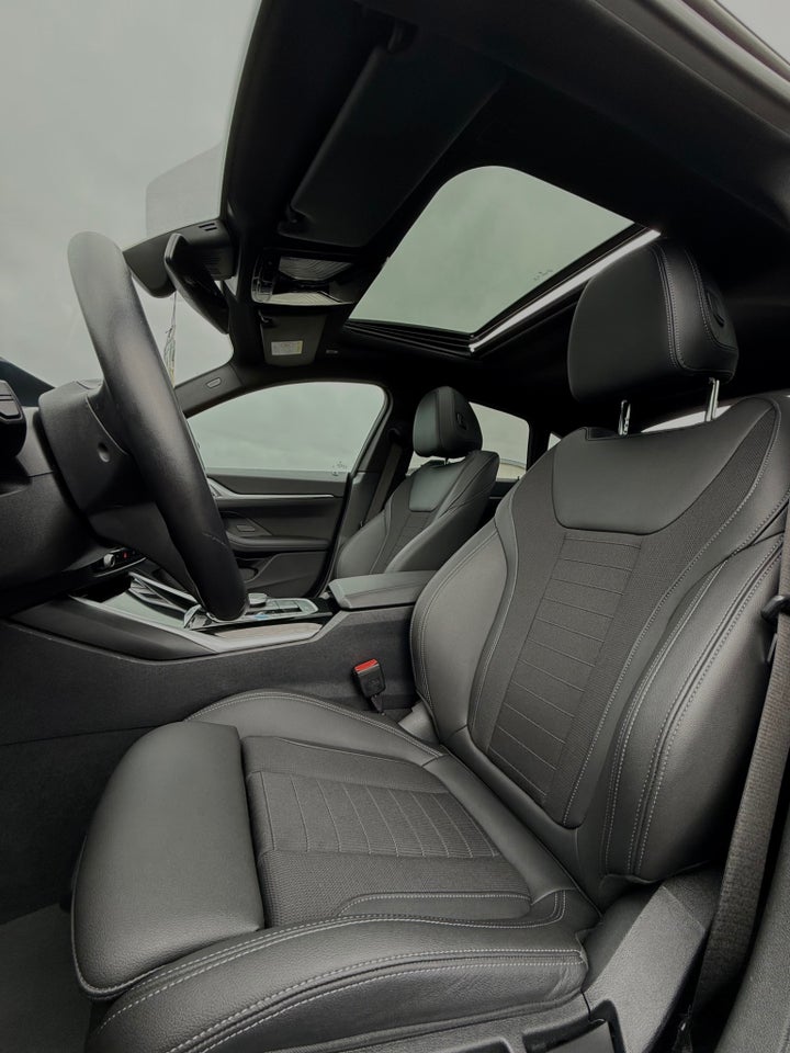 BMW i4 eDrive35 Charged 5d