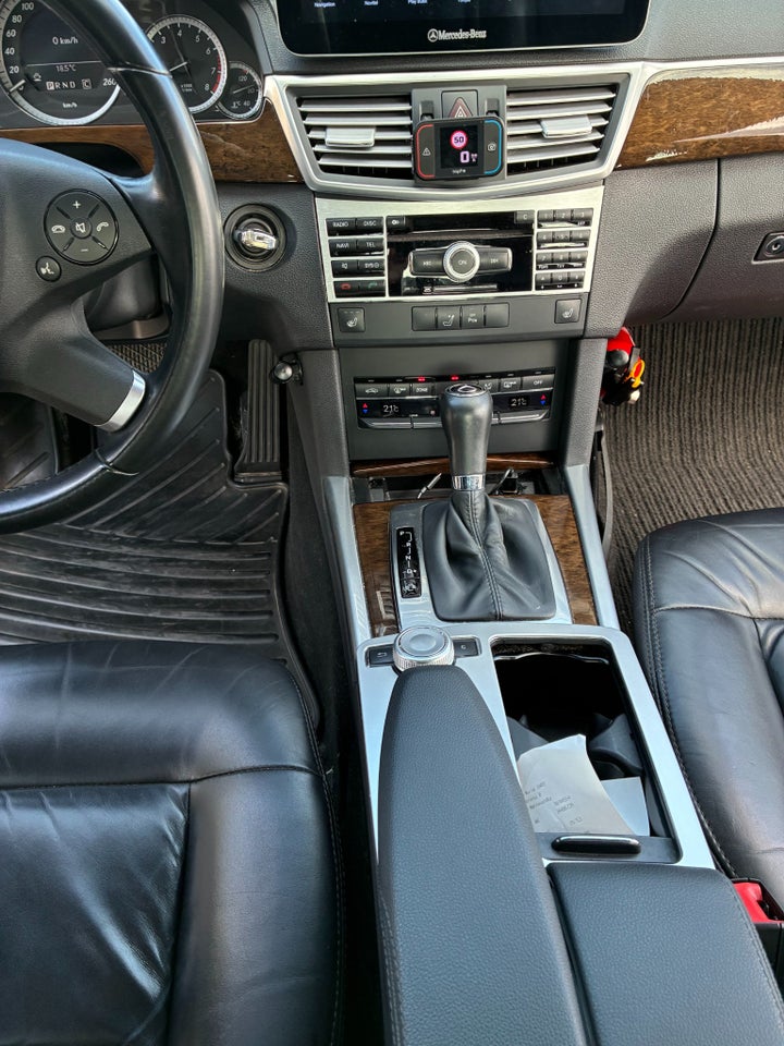 Mercedes E200 1,8 CGi aut. BE 4d