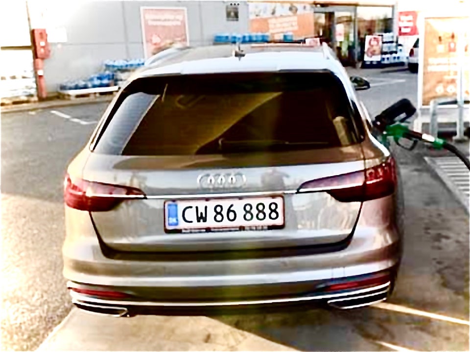 Audi A4 40 TFSi Advanced Prestige Tour plus Avant S-tr. 5d