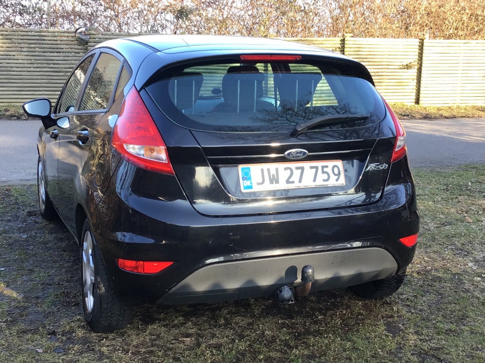 Ford Fiesta 1,25 82 Trend 5d