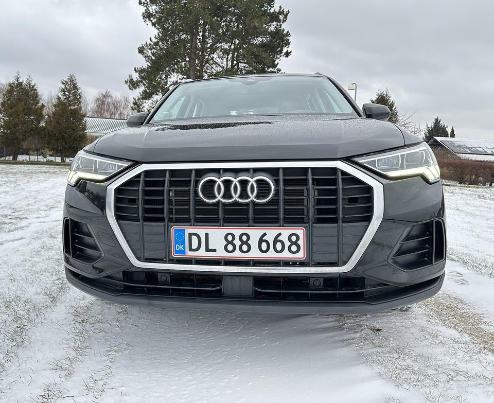 Audi Q3 45 TFSi e Attitude plus S-tr. 5d