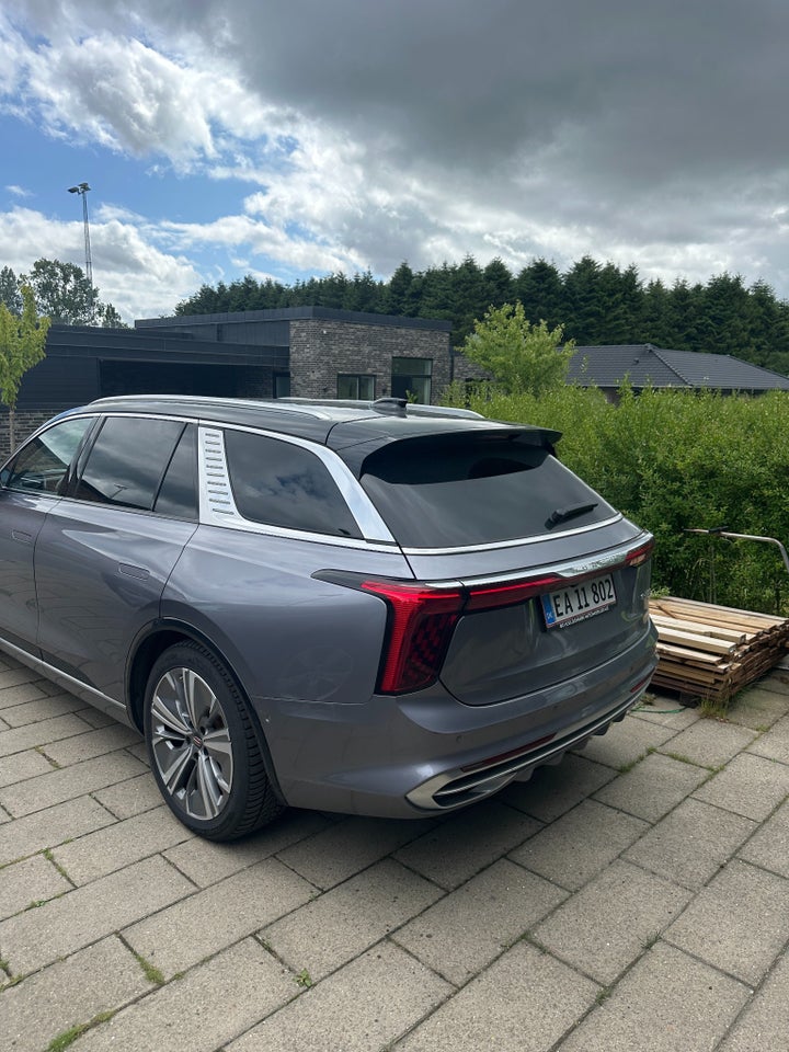 Hongqi E-HS9 99 Exclusive 5d