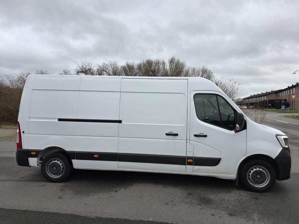 Renault Master IV T35 2,3 dCi 150 L3H2 Kassevogn