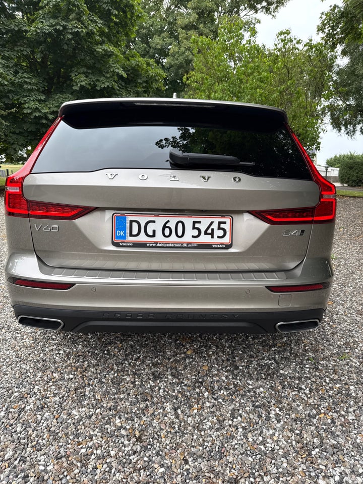 Volvo V60 CC 2,0 B4 197 aut. AWD 5d