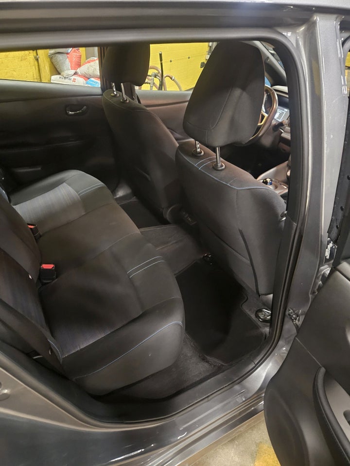 Nissan Leaf 39 Acenta 5d