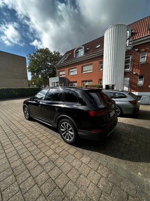 Audi Q7 55 TFSi e quattro Tiptr. 5d