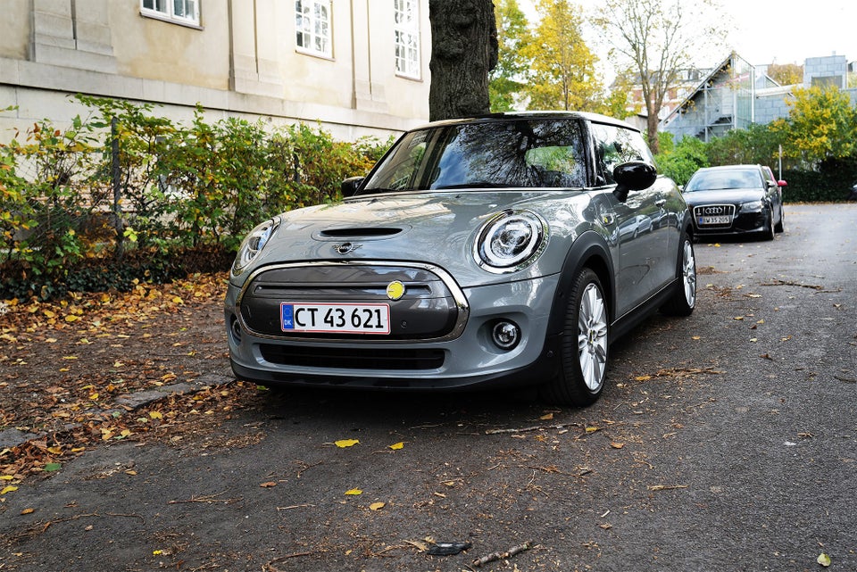 MINI Cooper SE Maximise 3d