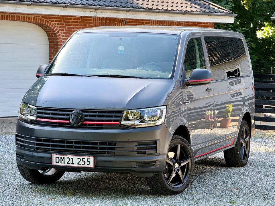 VW Caravelle 2,0 TDi 102 Trendline kort