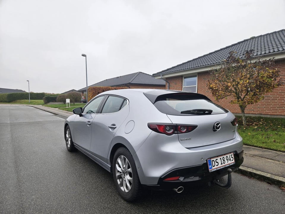 Mazda 3 2,0 SkyActiv-G 122 Cosmo 5d