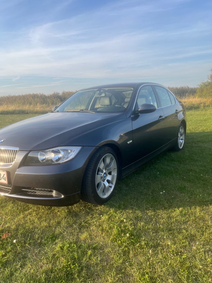 BMW 325i 2,5  4d