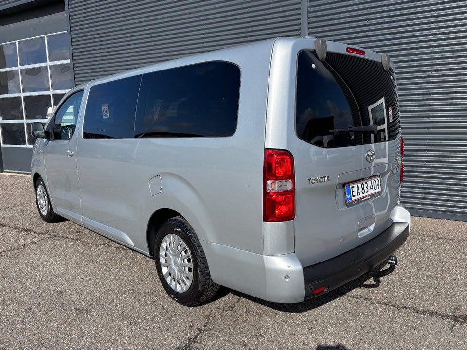 Toyota ProAce Verso 2,0 D 150 Long Family 4d