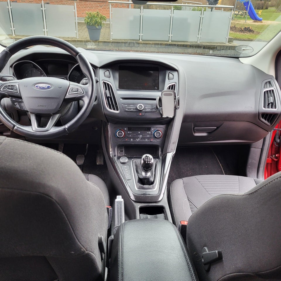 Ford Focus 1,0 SCTi 125 Titanium stc. 5d