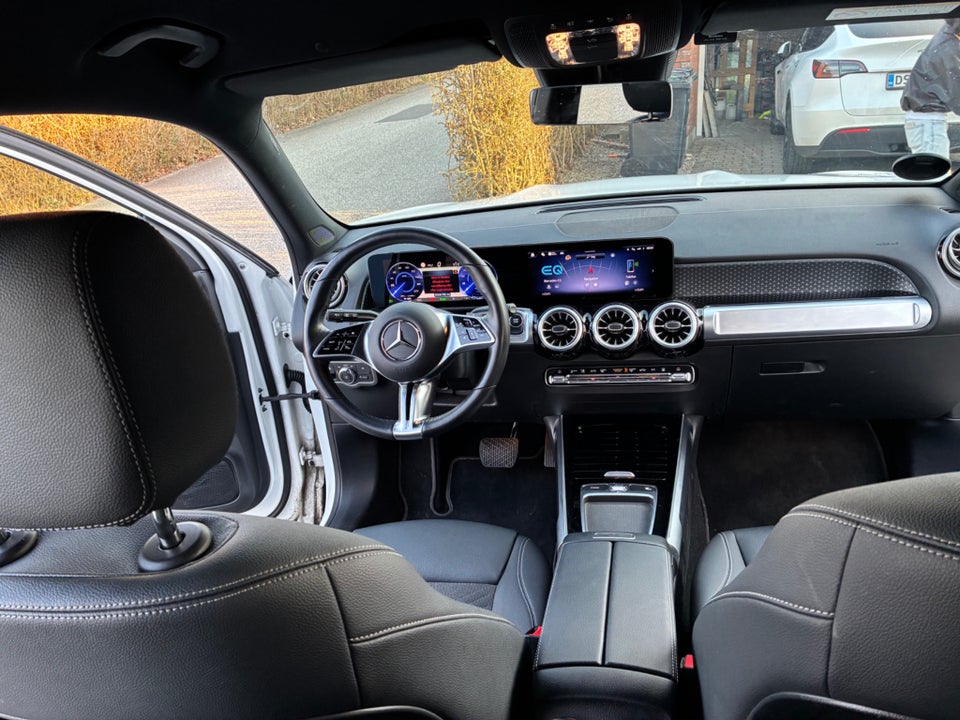 Mercedes EQB250+ Progressive 5d