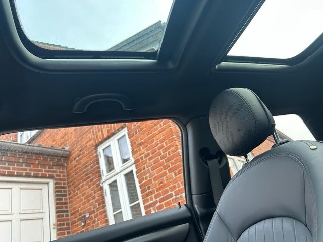 MINI Cooper SE Yours Trim 3d