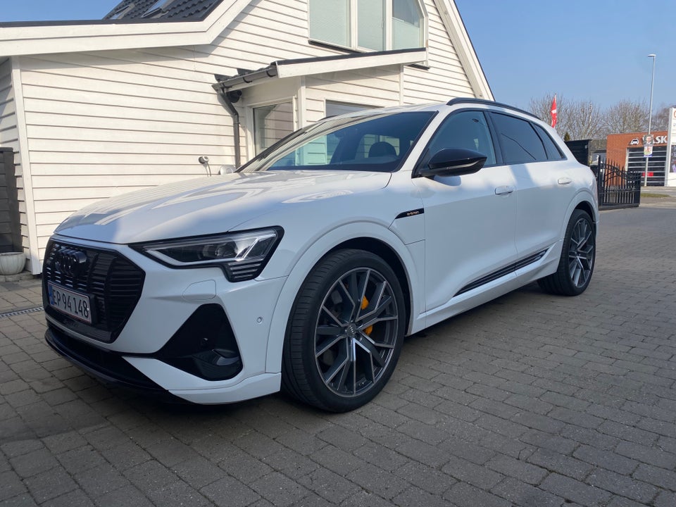 Audi e-tron 50 S-line quattro 5d