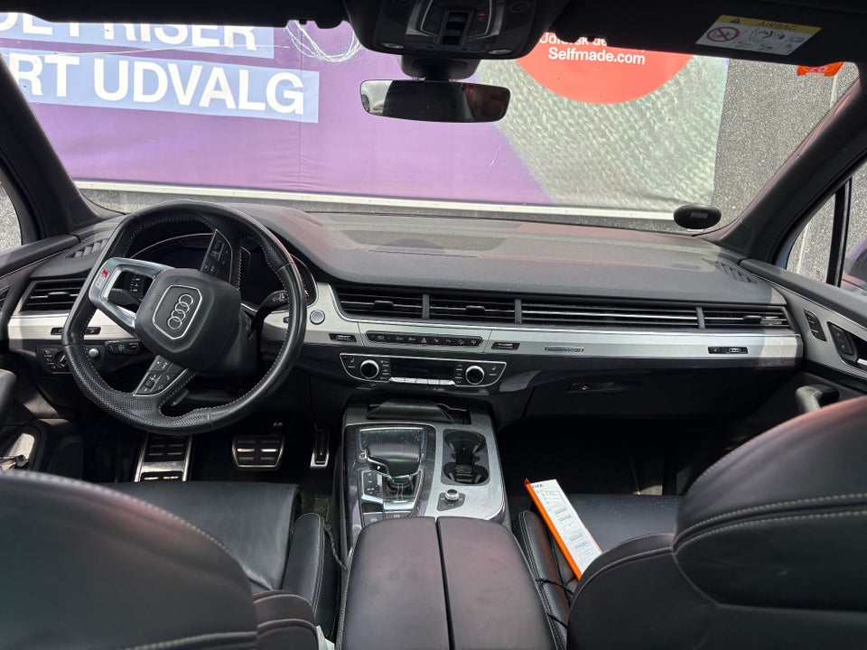 Audi Q7 3,0 TDi 272 S-line quattro Tiptr. 7prs 5d