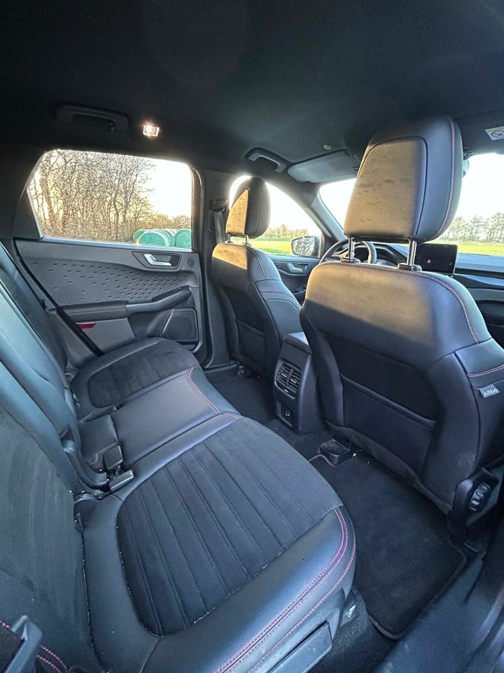 Ford Kuga 2,5 PHEV ST-Line X CVT 5d