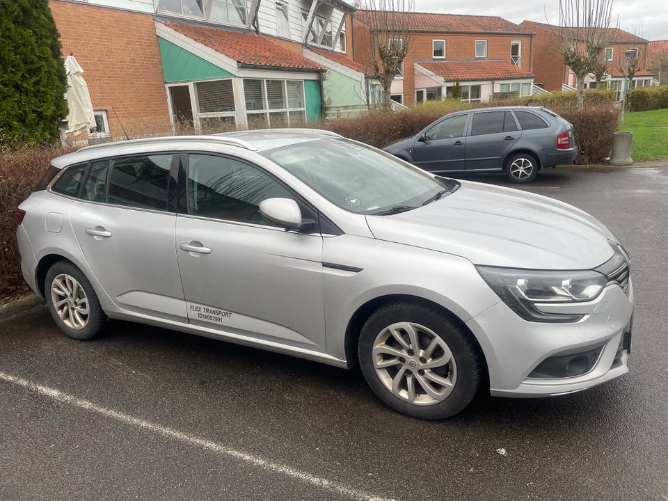 Renault Megane IV 1,5 dCi 110 Intens Sport Tourer EDC 5d