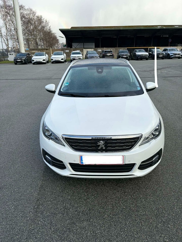 Peugeot 308 1,5 BlueHDi 130 Edition SW 5d