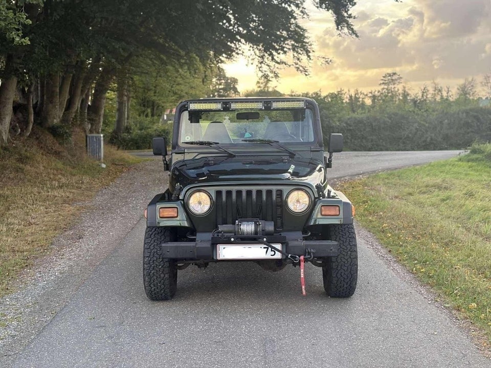 Jeep Wrangler 4,0 Sahara 4x4 2d