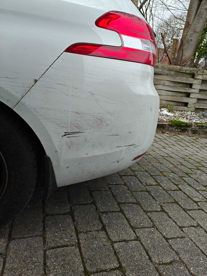 Peugeot 308 1,6 BlueHDi 120 Allure Sky SW EAT6 5d