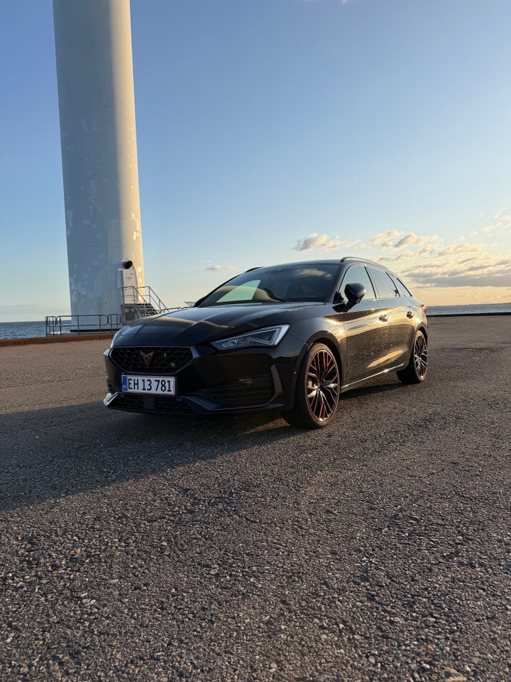 Cupra Leon 2,0 TSi Sportstourer DSG 4Drive 5d